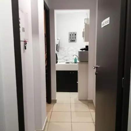 Angel - Cozy, Renovated, Studio In Athens Heart Extérieur photo