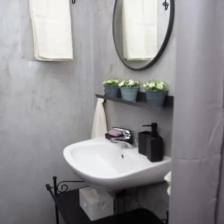 Angel - Cozy, Renovated, Studio In Athens Heart Extérieur photo